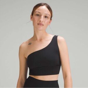 NWT Lululemon Align Asymmetrical Bra *Light Support, A/B Cup
Black